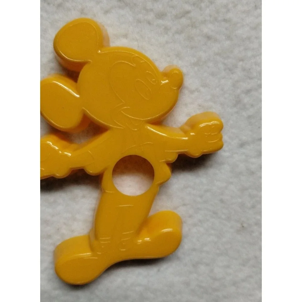 Disney Mickey Mouse & Donald Duck Plastic‎ Cookie Cutters Vintage Yellow Green